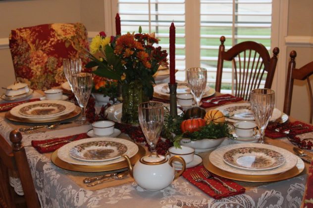 Belle Bleu Interiors Thanksgiving Table 1
