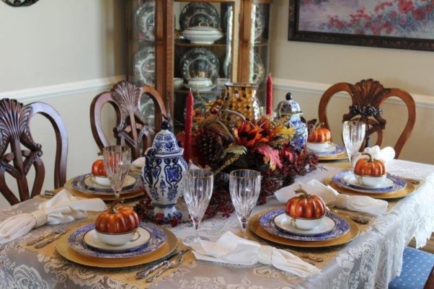 Belle Bleu Interiors Thanksgiving Tablescape Roundup 5
