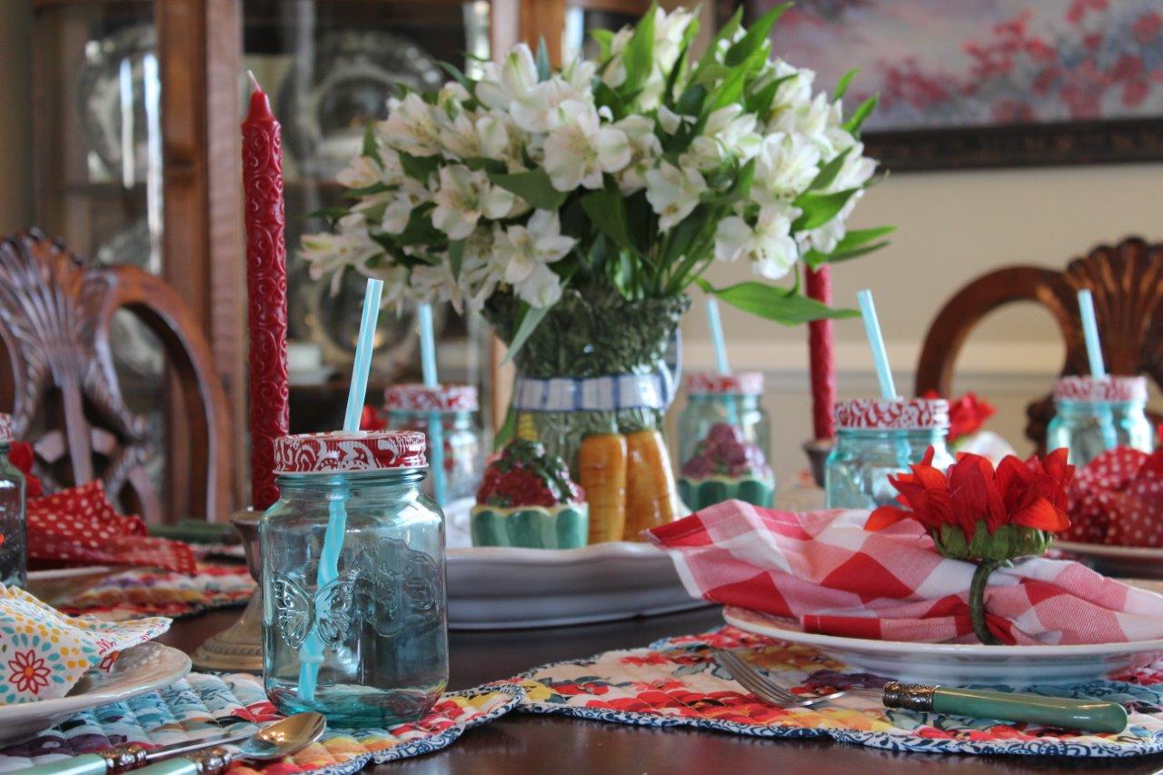 Tablescape Thursday: The Family Dinner Table - Belle Bleu Interiors